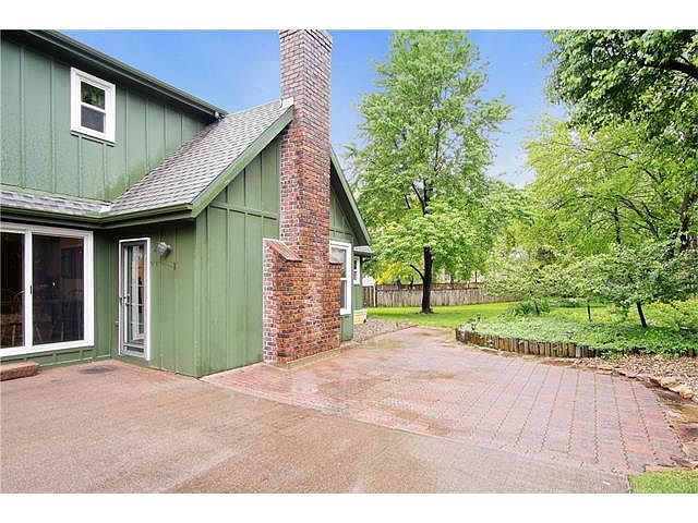 9504 W 116th Terrace — photo 18