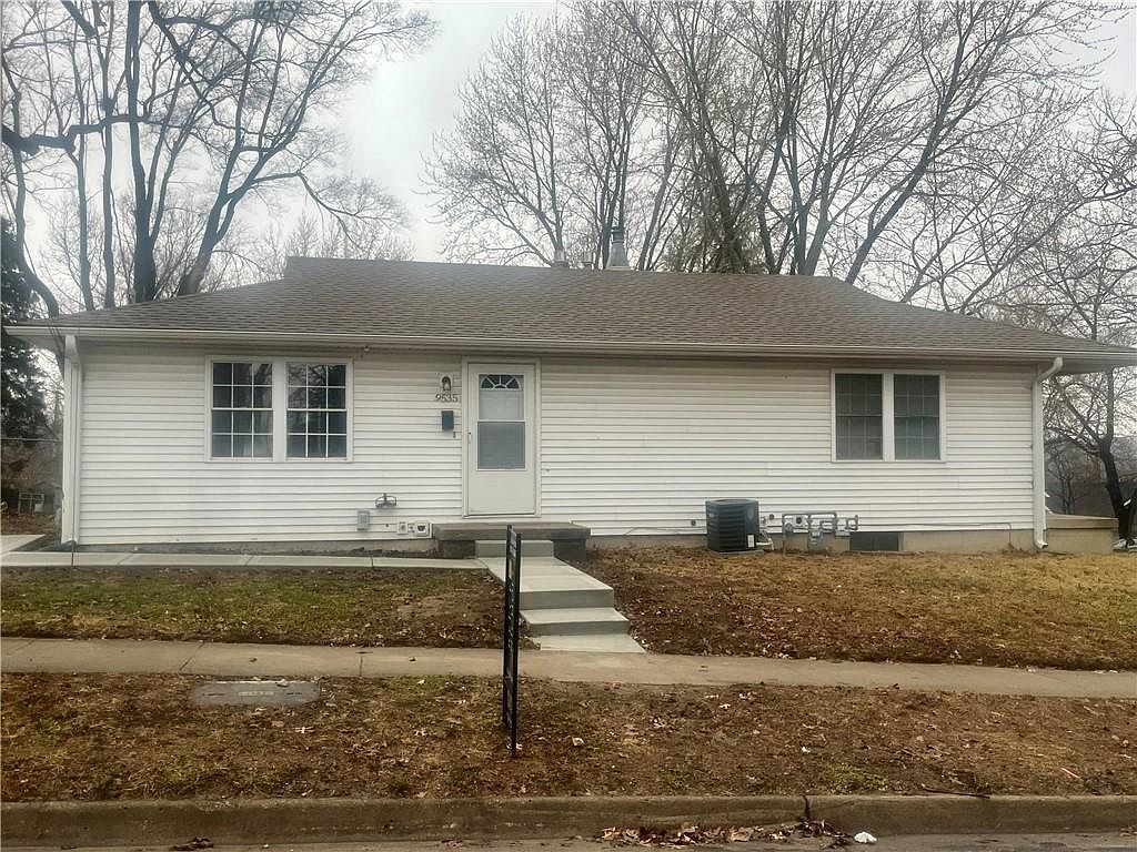 9531 & 9535 E 16th Street S — photo 2