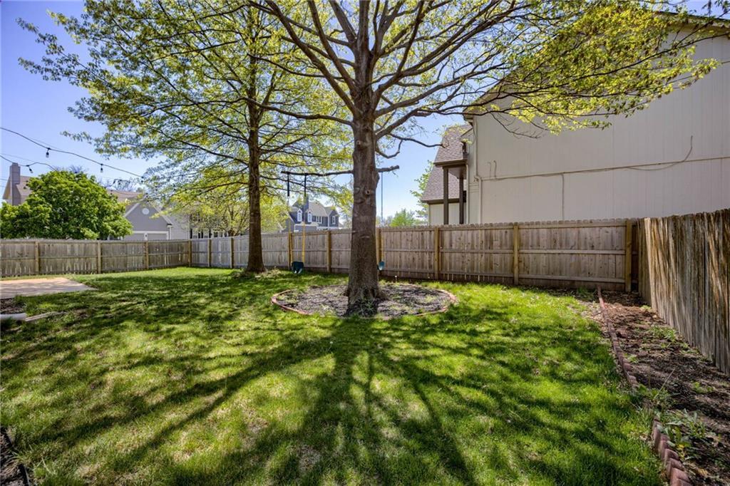 9601 W 132nd Terrace — photo 34