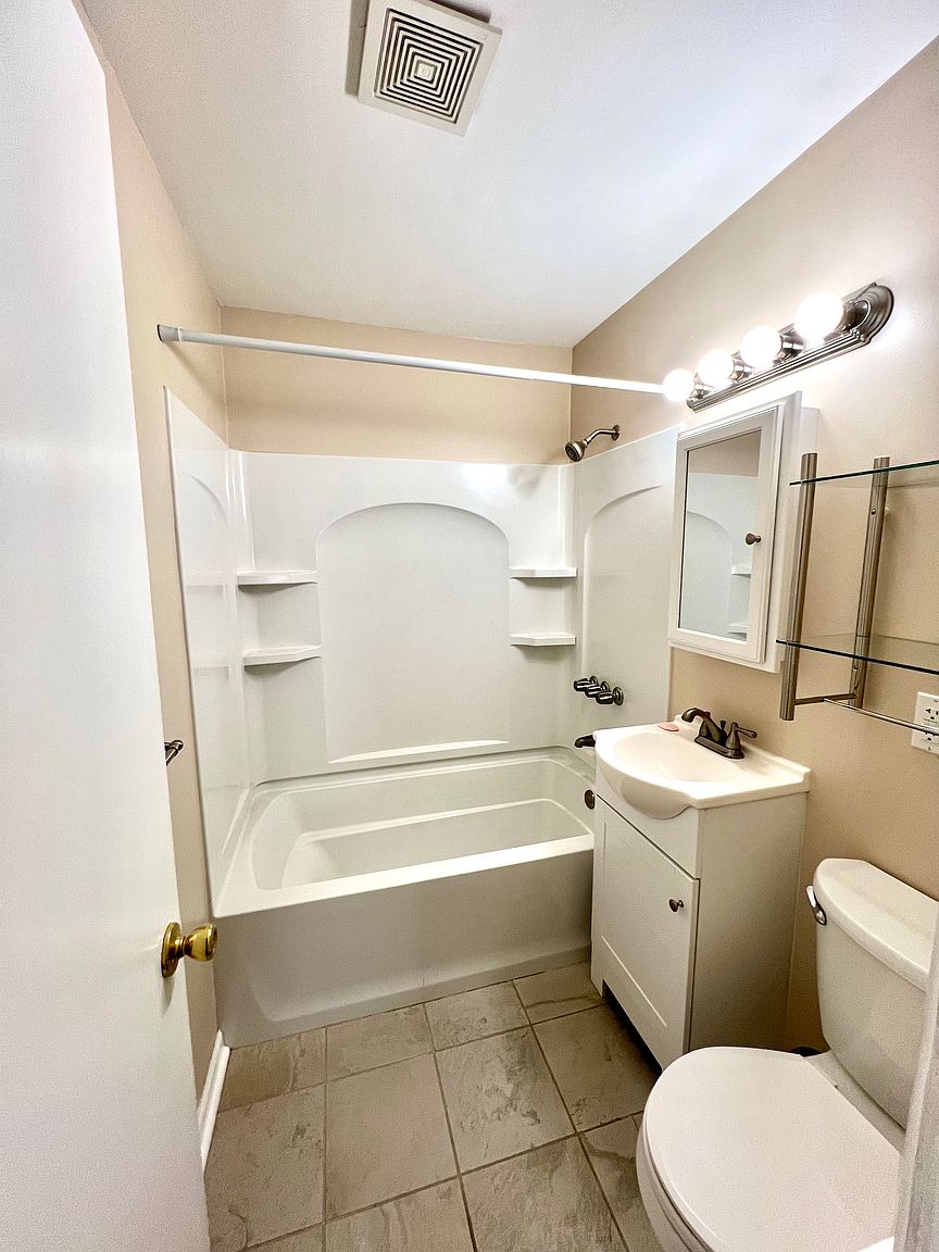 9601 Walnut Street — photo 17
