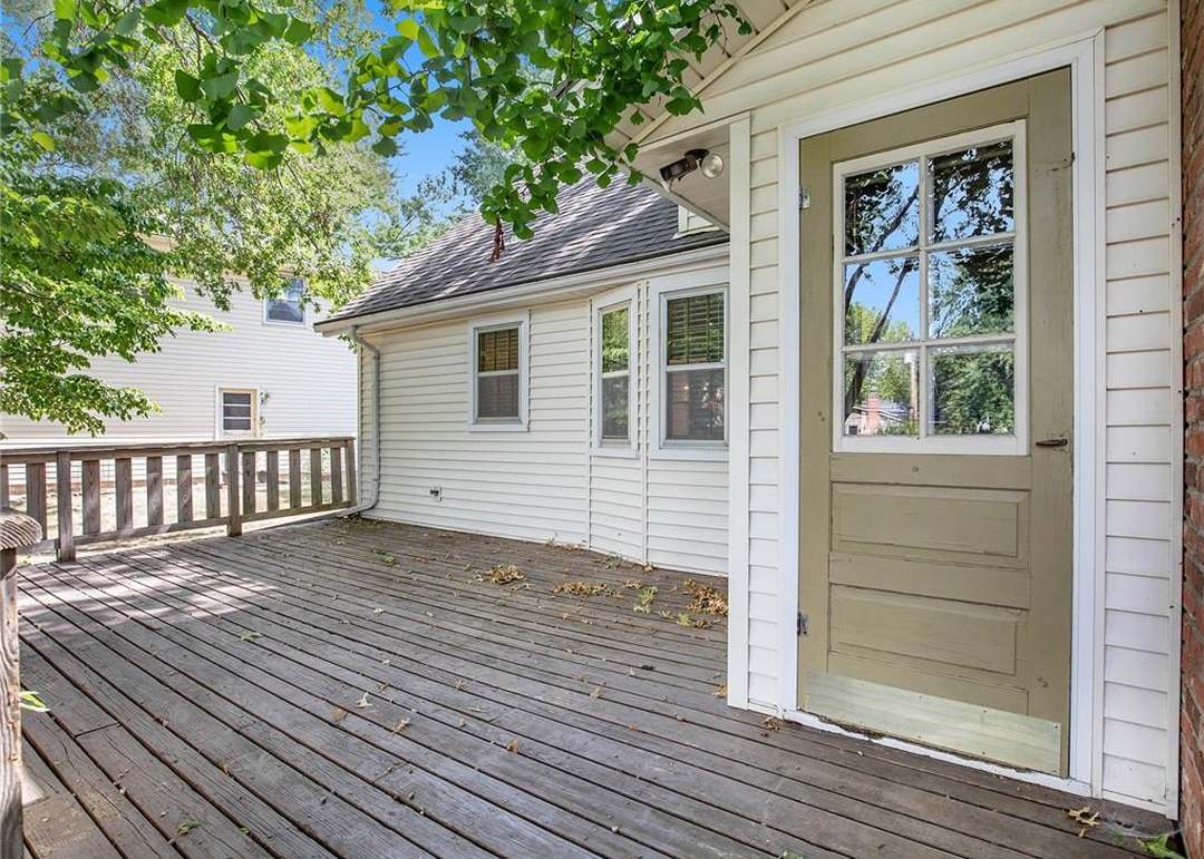 9608 W 96th Street — photo 30