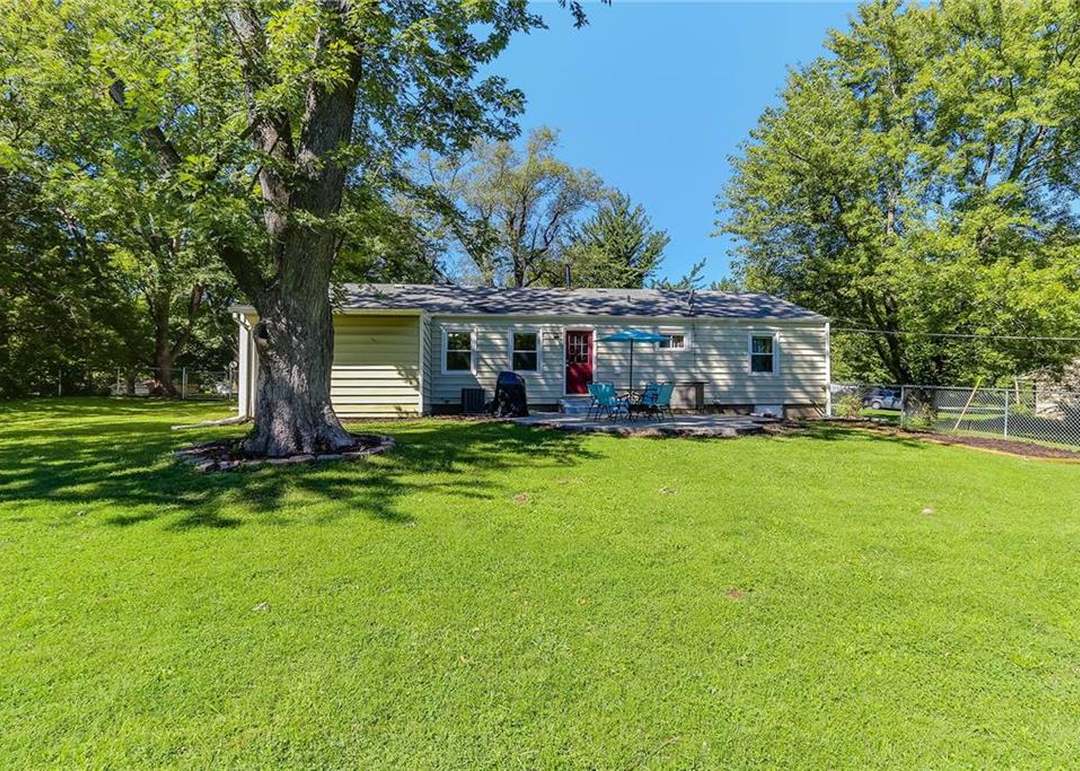 9609 Walnut Street — photo 10