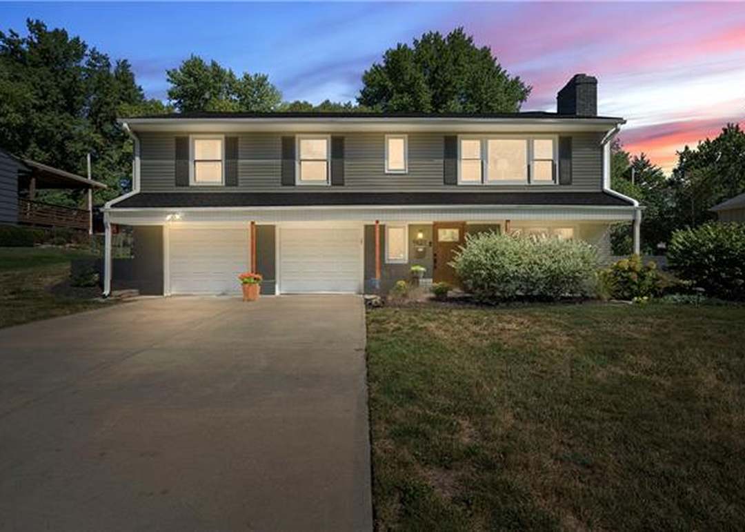9621 England Street — photo 37