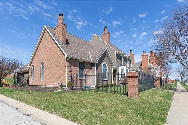 9710 N Montclair Avenue — photo 22
