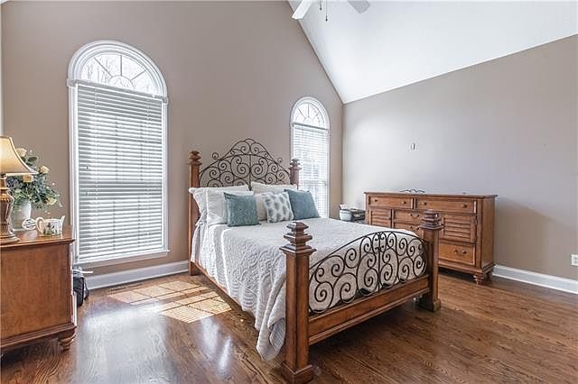 9710 N Montclair Avenue — photo 37
