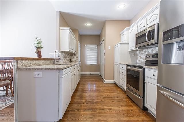 9710 N Montclair Avenue — photo 42