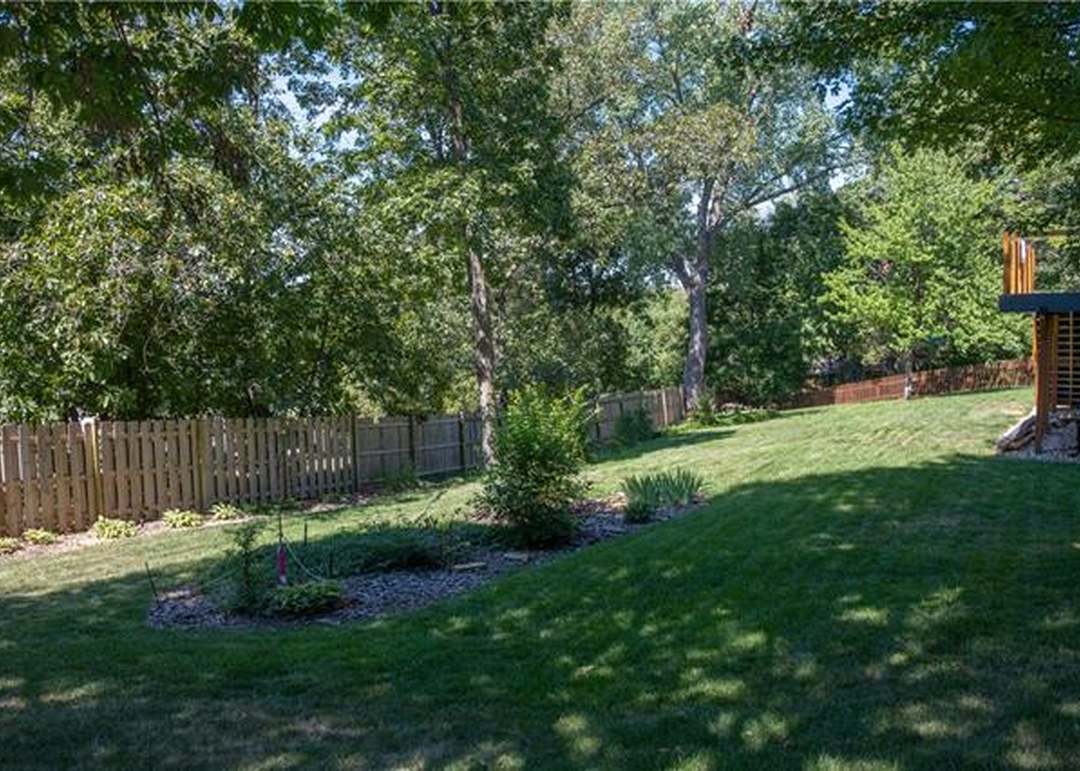 9753 W 115th Street — photo 51