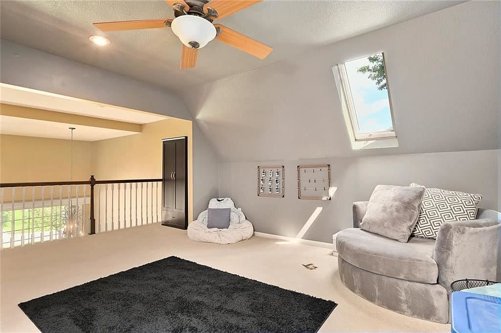 9900 Stevenson Street — photo 15