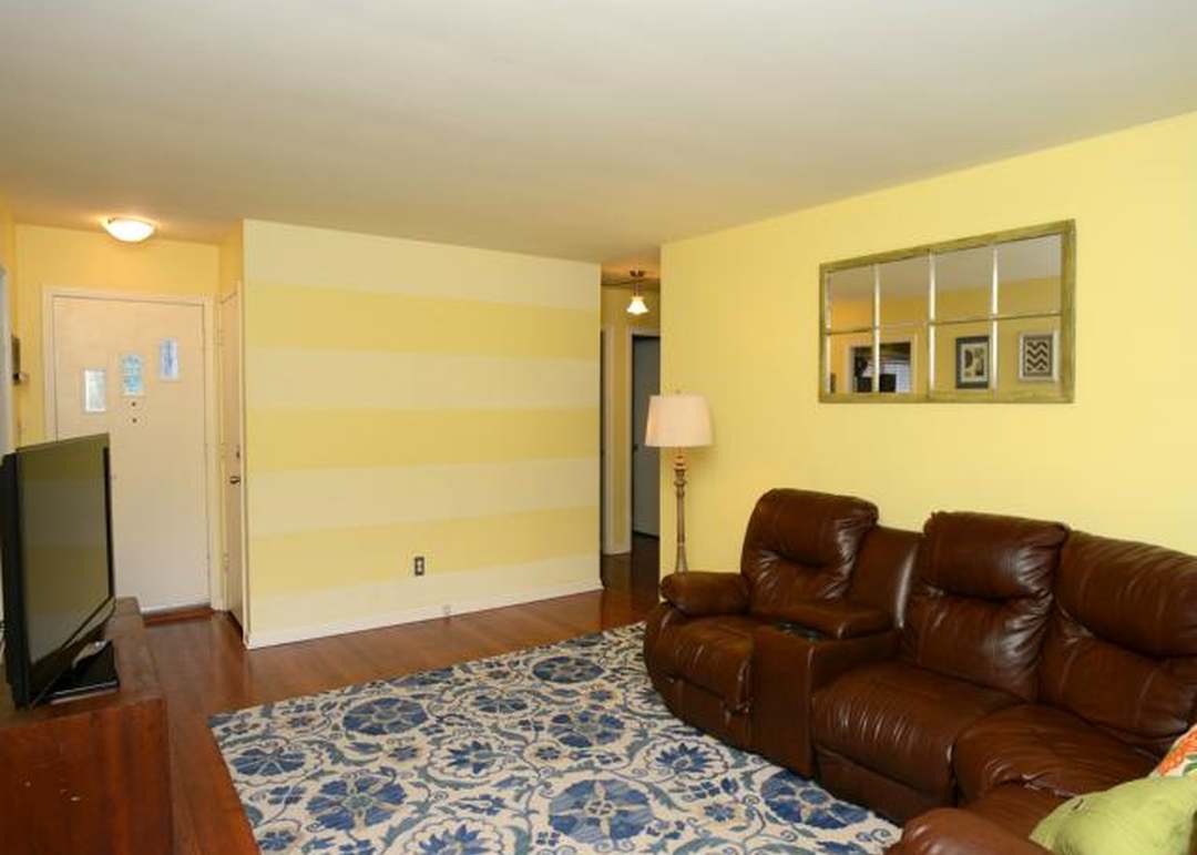 9908 HORTON STREET — photo 6