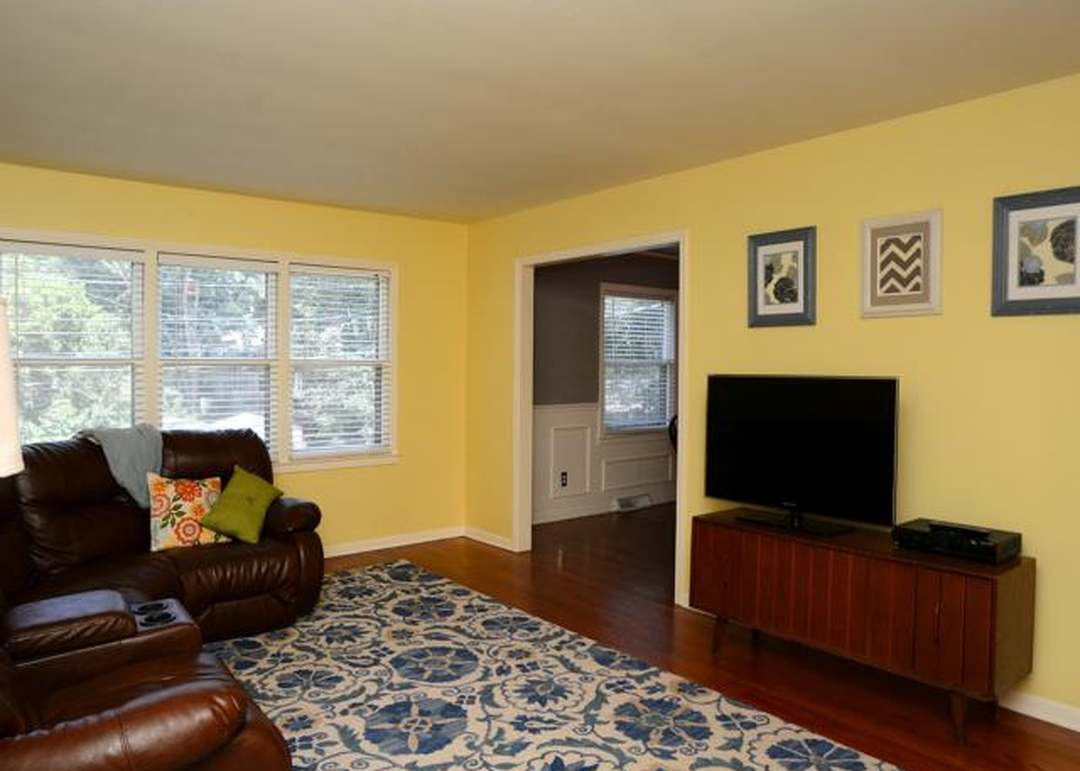 9908 HORTON STREET — photo 9