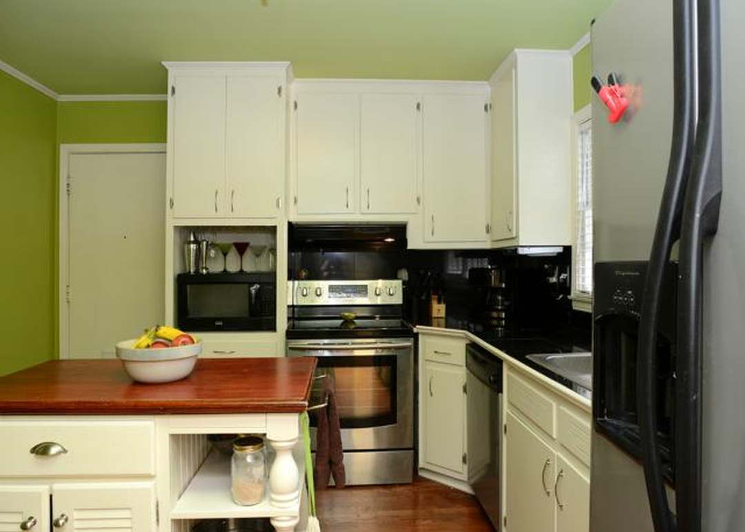 9908 HORTON STREET — photo 12