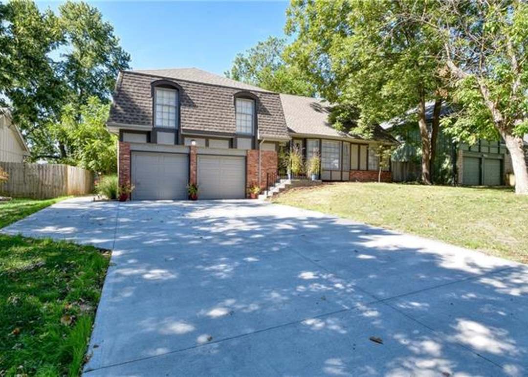 9920 Perry Drive — photo 8