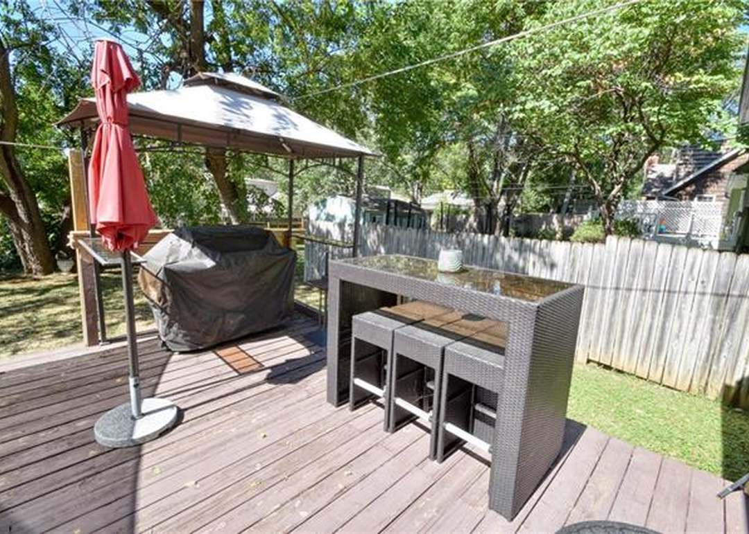 9920 Perry Drive — photo 41