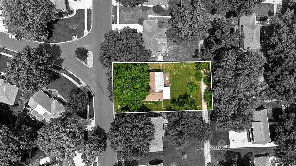 9947 Bluejacket Drive — photo 32