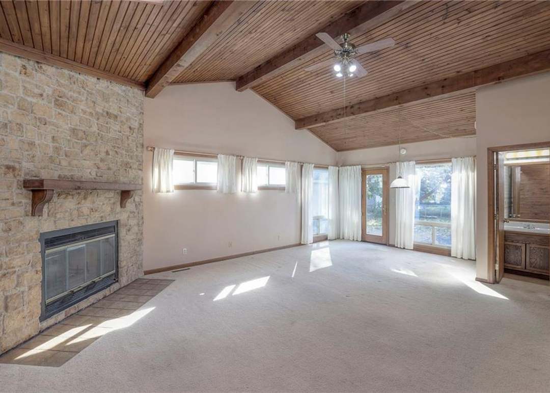 619 NW Fair Lane — photo 9