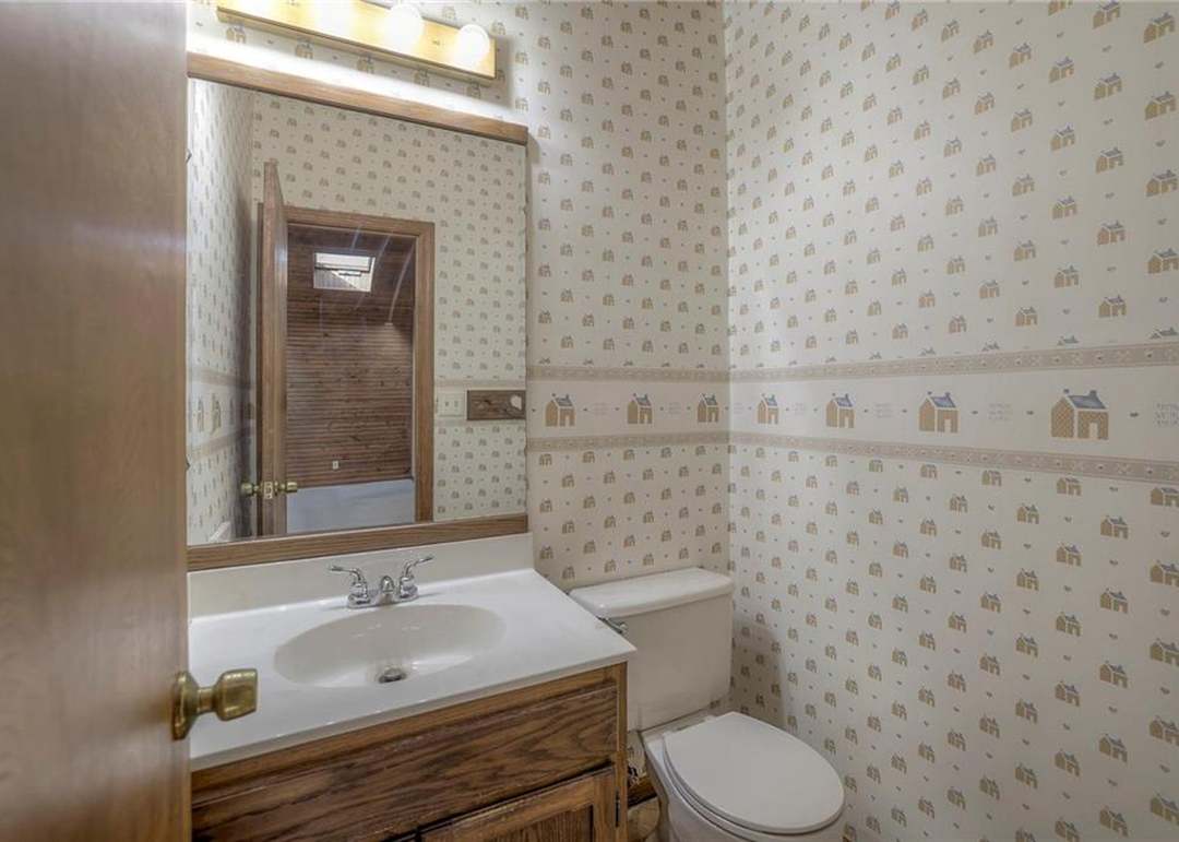619 NW Fair Lane — photo 13