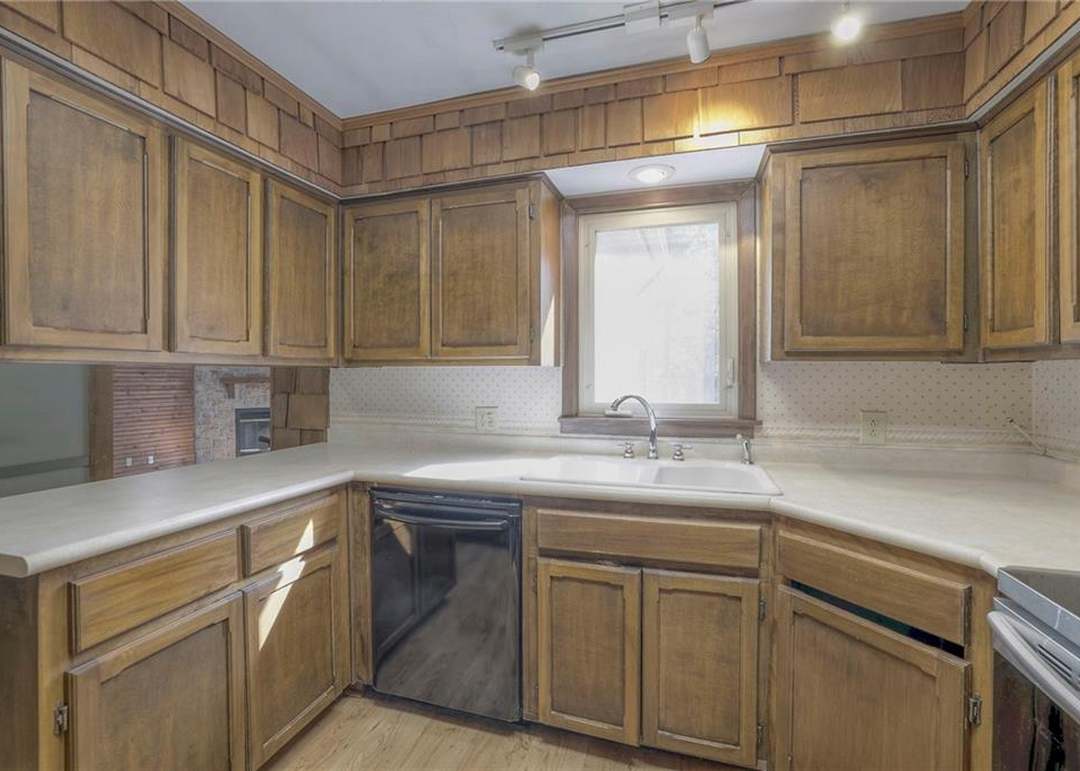 619 NW Fair Lane — photo 15