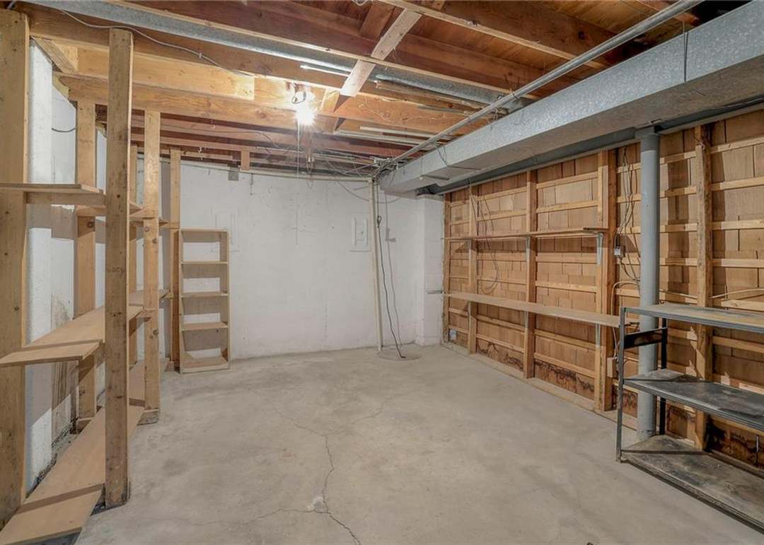 619 NW Fair Lane — photo 29