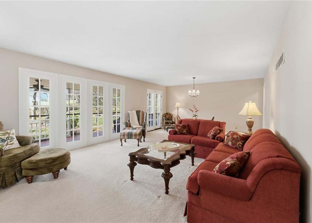 3424 S Norton Avenue — photo 6