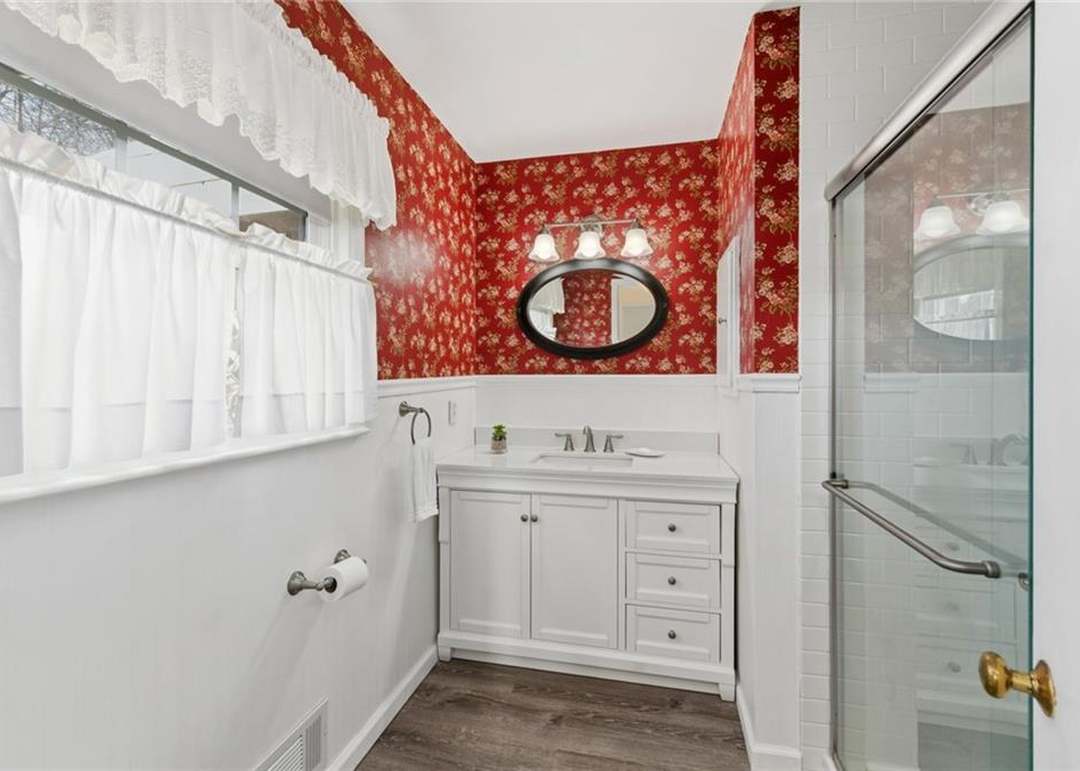 3424 S Norton Avenue — photo 7