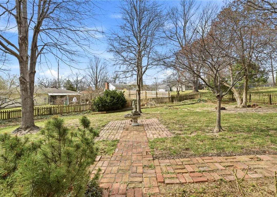 3424 S Norton Avenue — photo 44