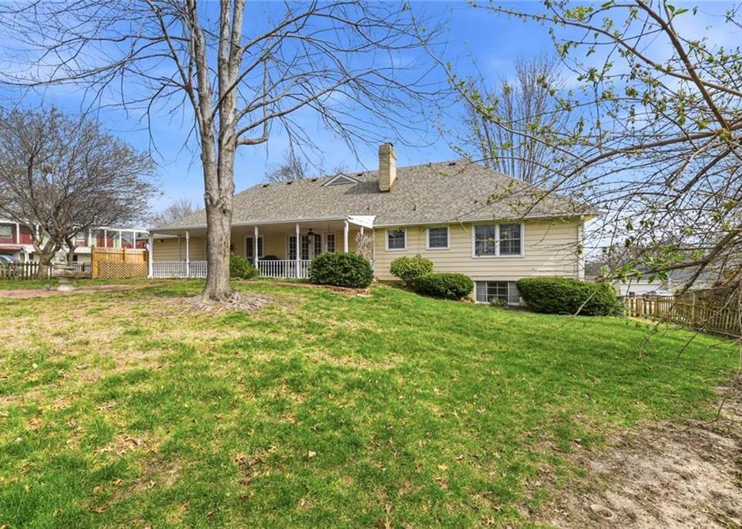 3424 S Norton Avenue — photo 45