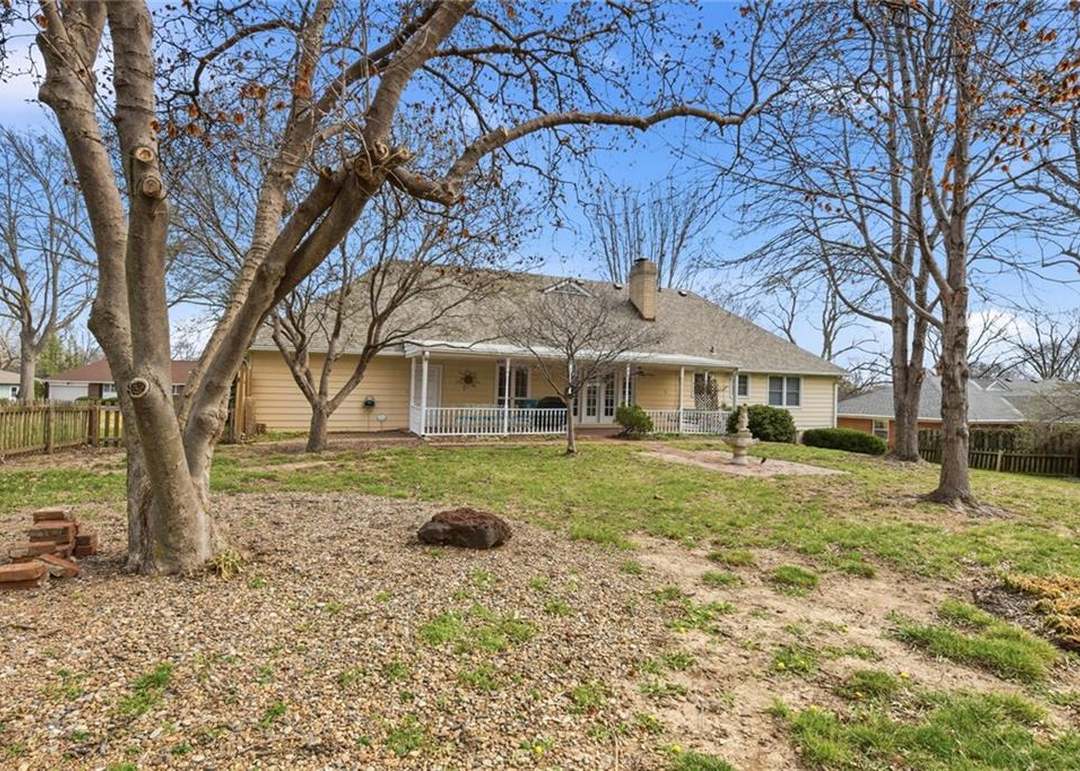 3424 S Norton Avenue — photo 47
