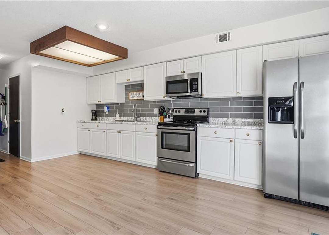 752 N 75TH Terrace — photo 10
