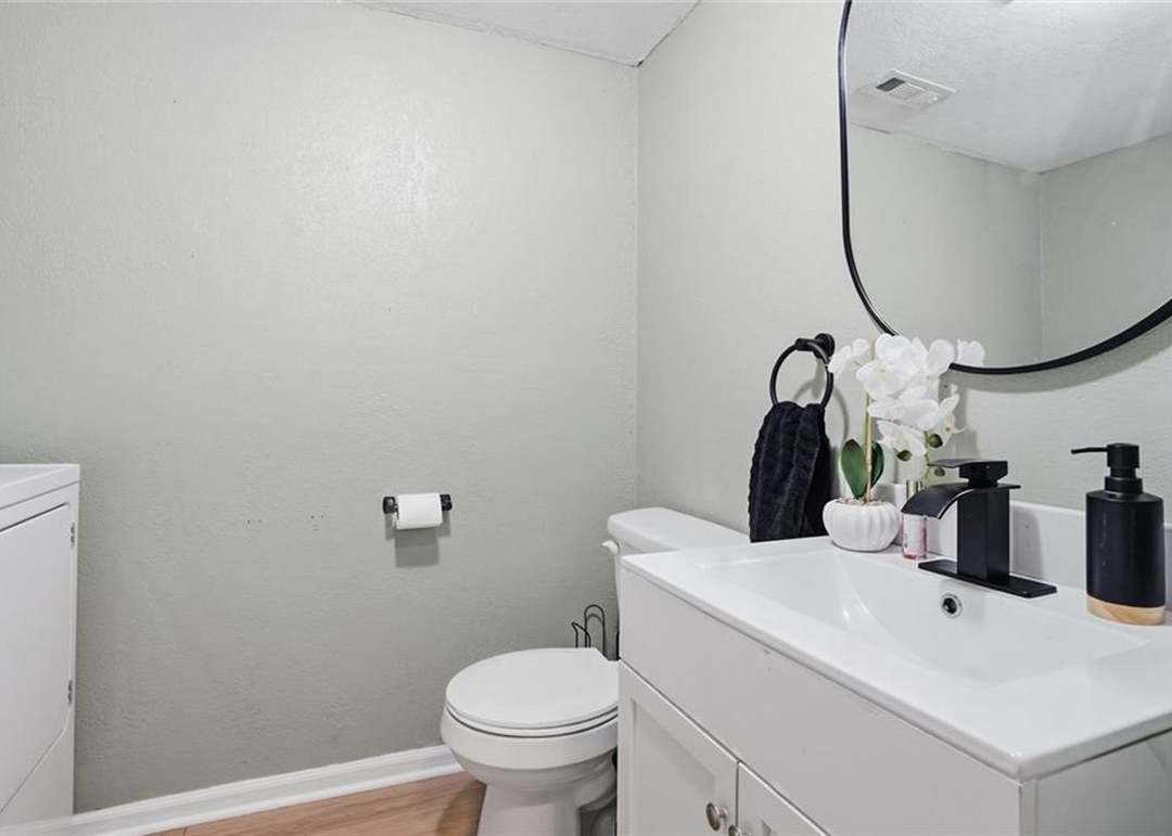 752 N 75TH Terrace — photo 15