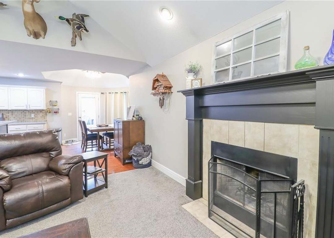 1215 Nottingham Drive — photo 18