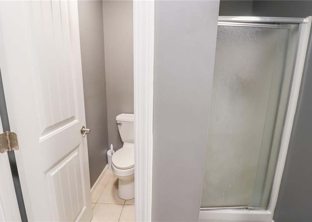 1215 Nottingham Drive — photo 23