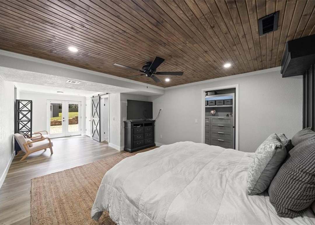 6655 W 82ND Street — photo 18