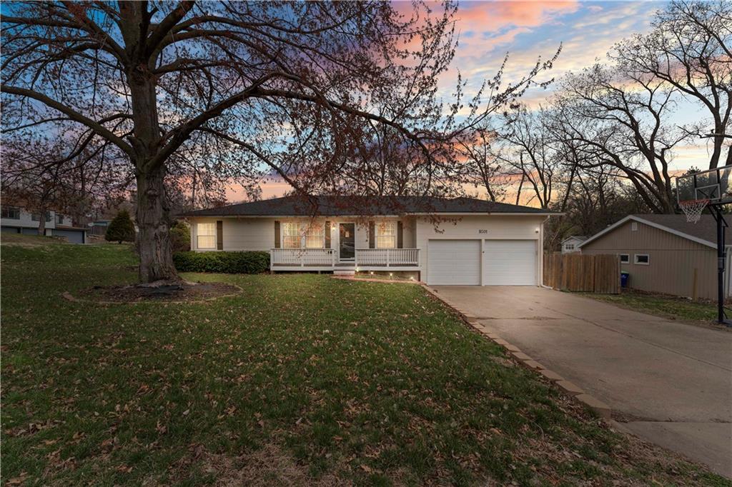 8501 Walmer Street — photo 1
