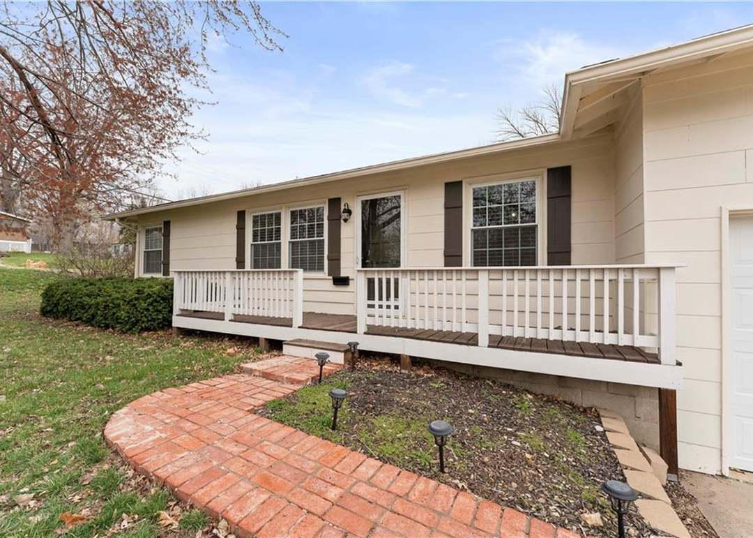 8501 Walmer Street — photo 11