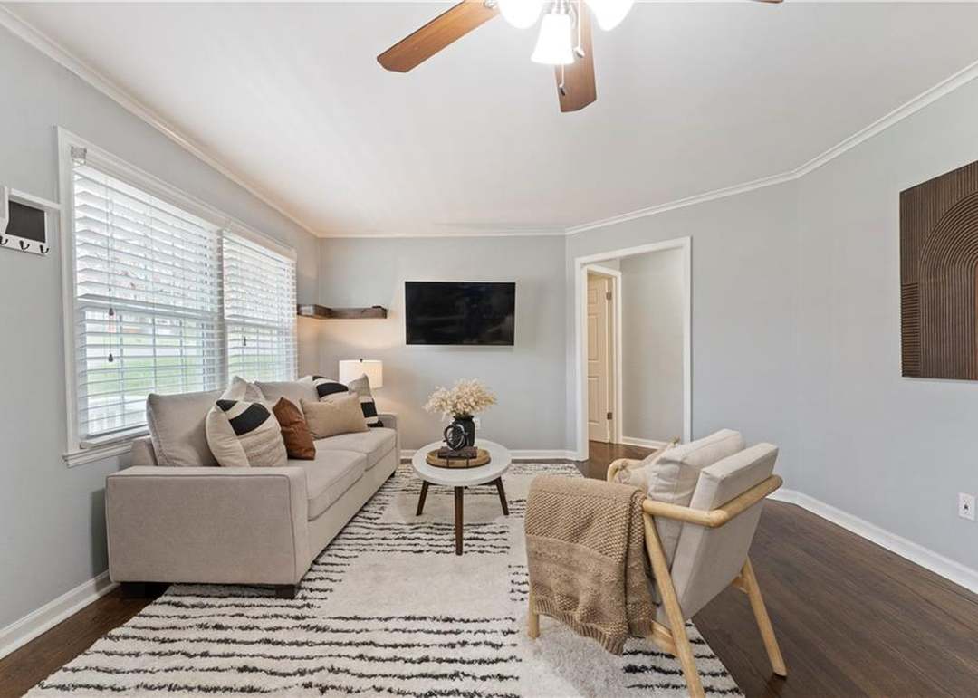 8501 Walmer Street — photo 13