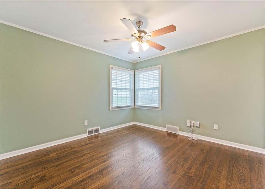 8501 Walmer Street — photo 22
