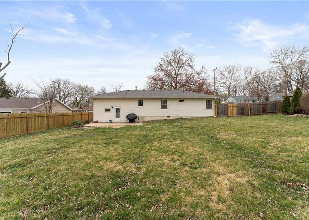 8501 Walmer Street — photo 30