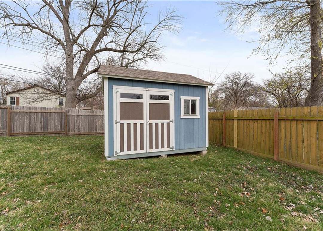 8501 Walmer Street — photo 37