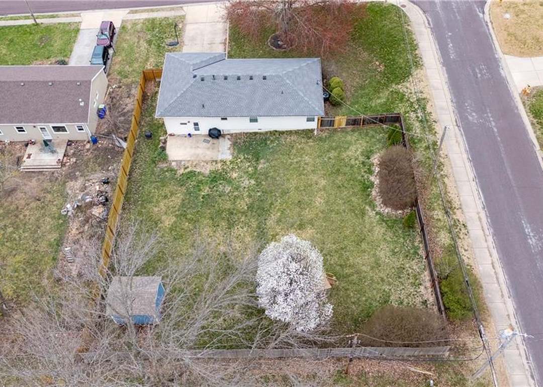 8501 Walmer Street — photo 41