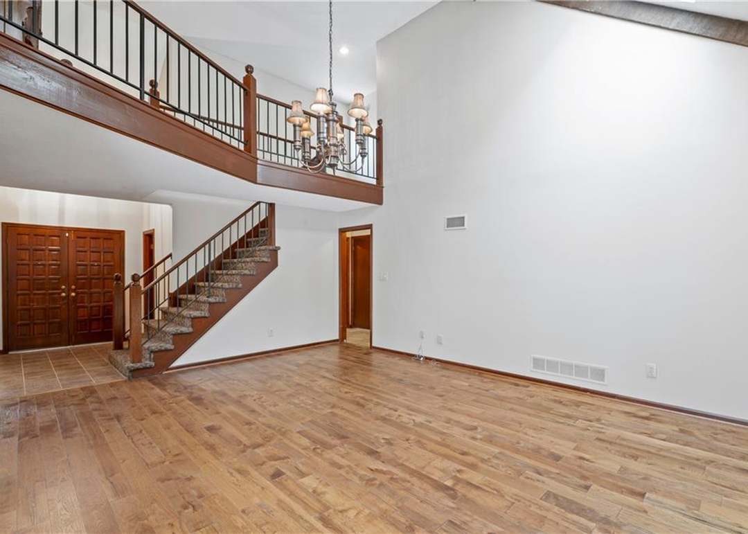 14618 W 89TH Street — photo 10