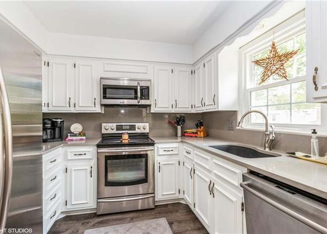 12603 W 104TH Terrace — photo 11