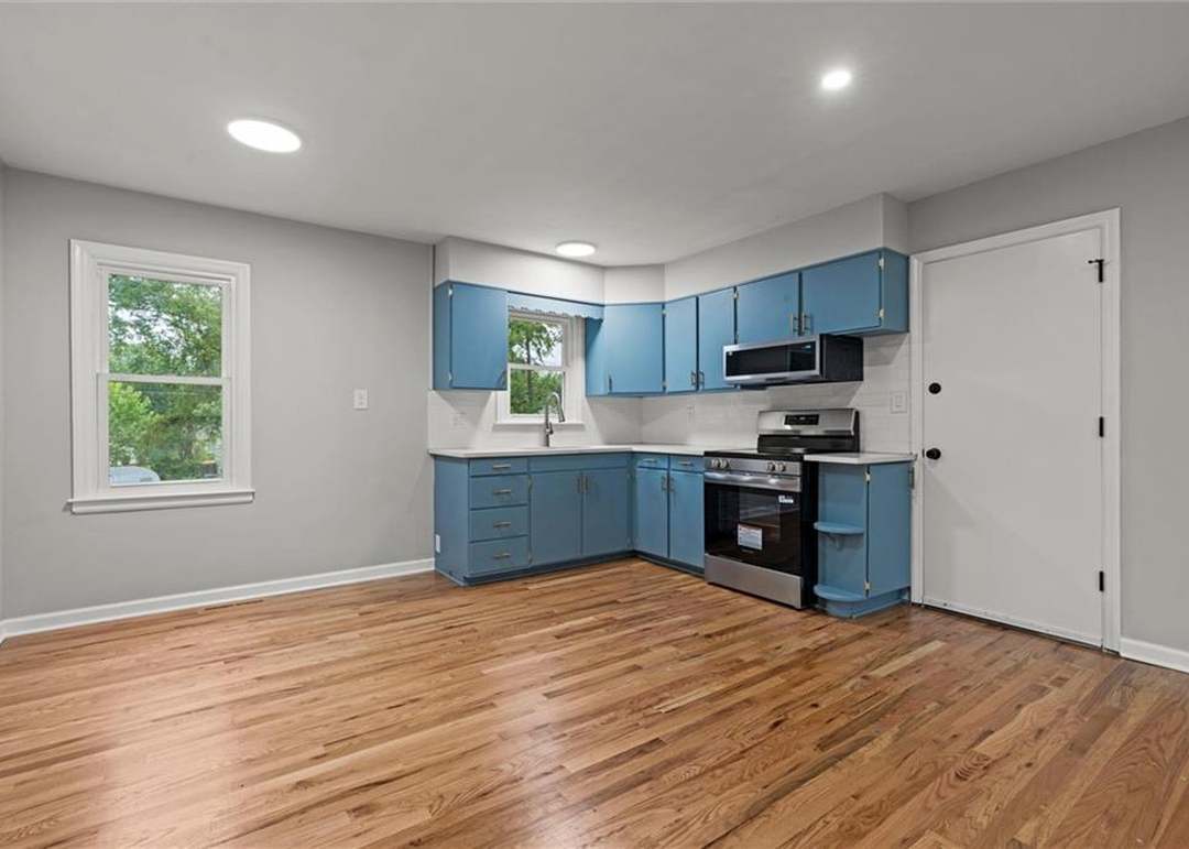 6710 E 98th Street — photo 13