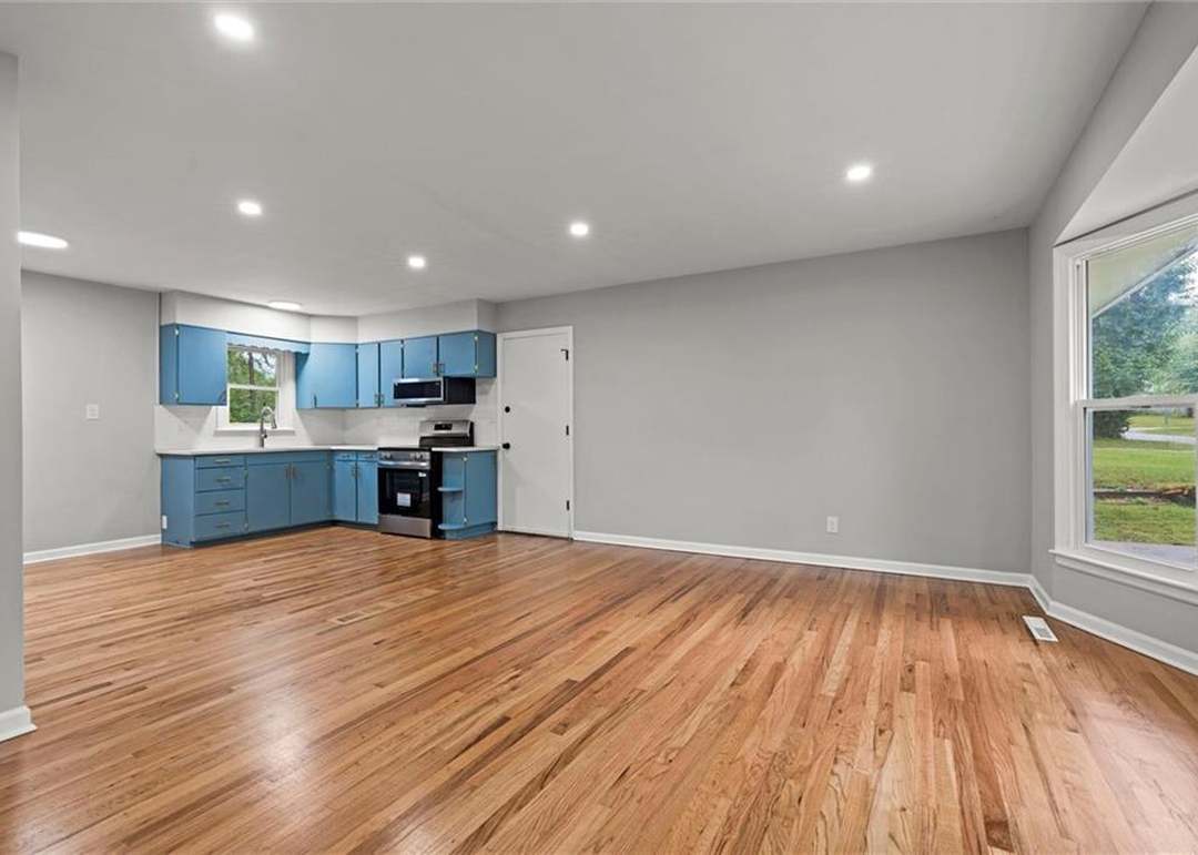 6710 E 98th Street — photo 14