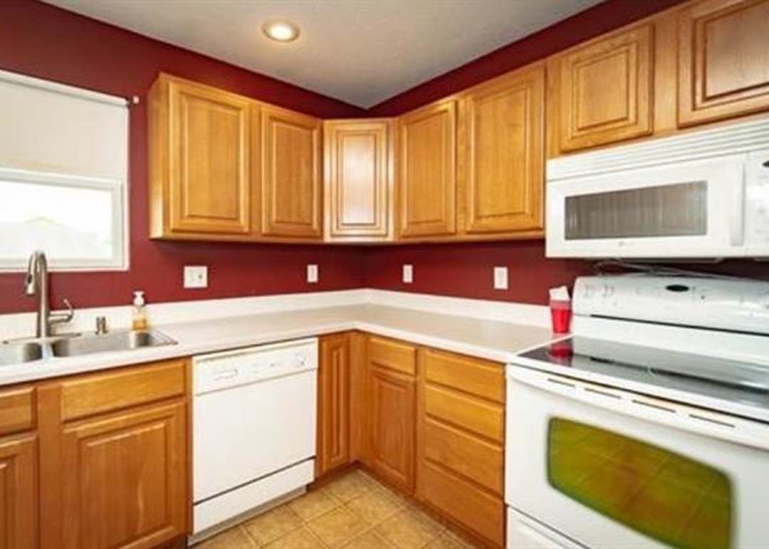 749 Liberty Street — photo 2