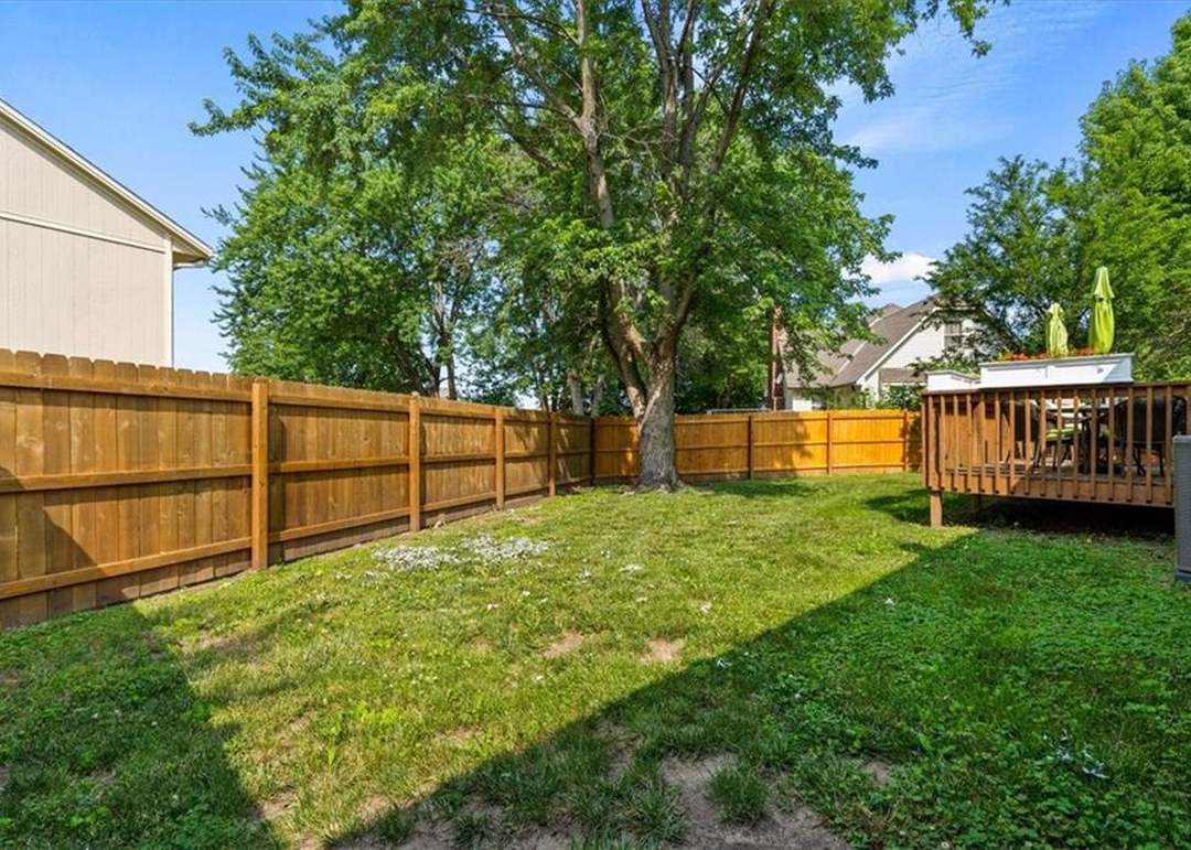 16906 Barry Lane — photo 25