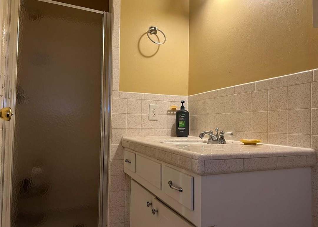 10009 Madison Avenue — photo 25