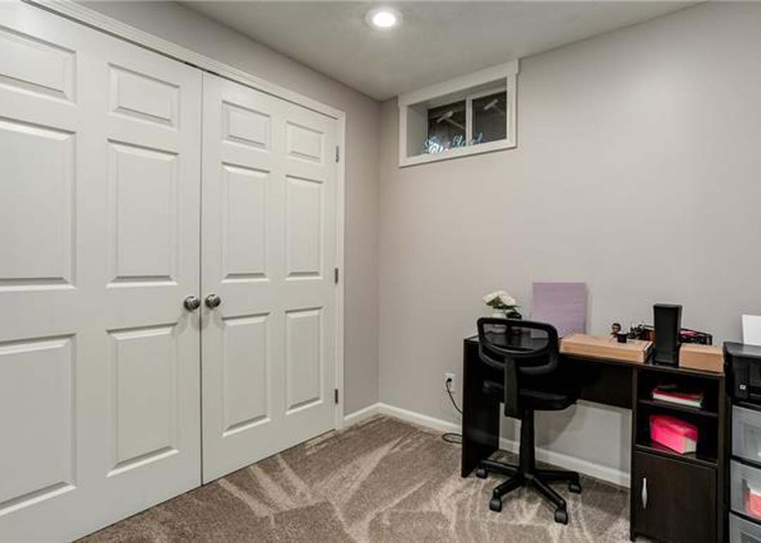 13228 Barton Street — photo 3