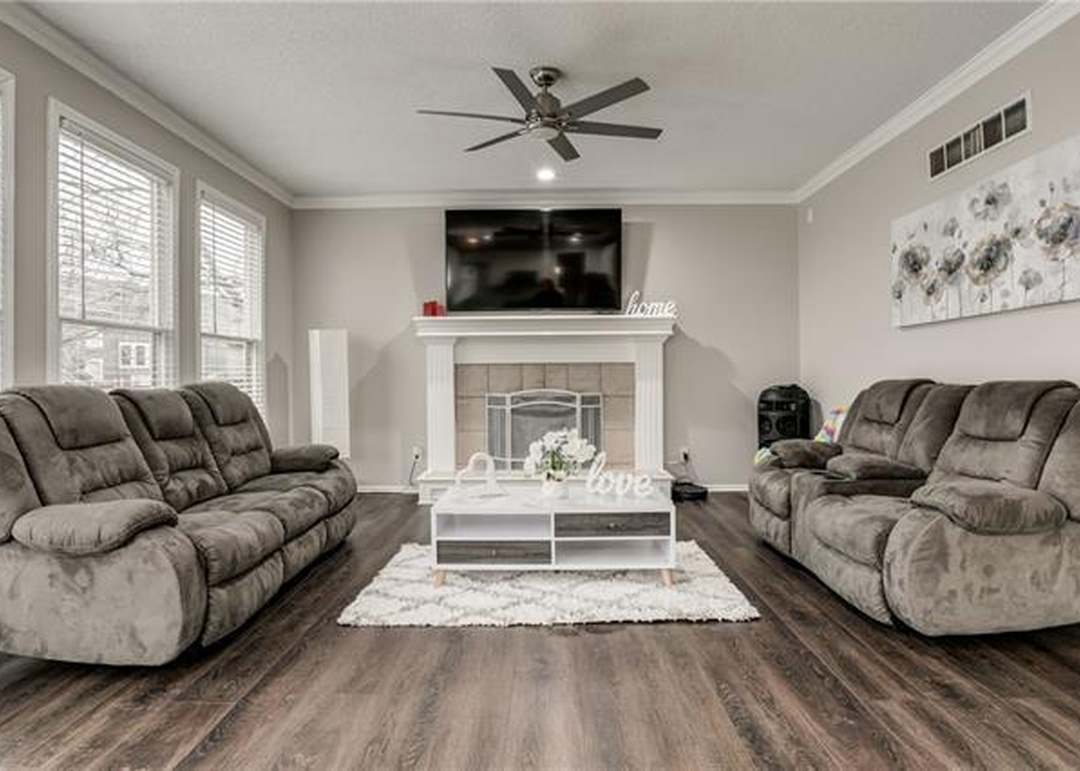 13228 Barton Street — photo 12