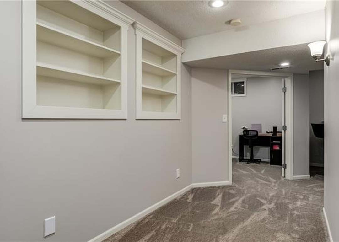 13228 Barton Street — photo 22