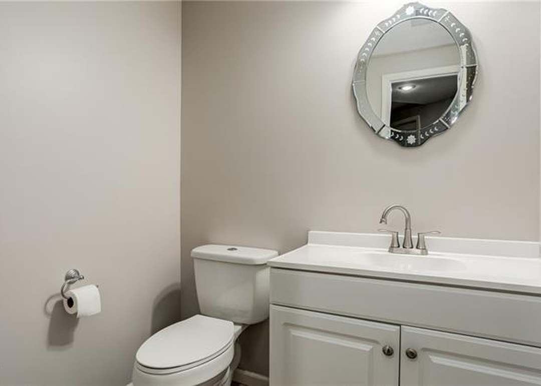 13228 Barton Street — photo 25